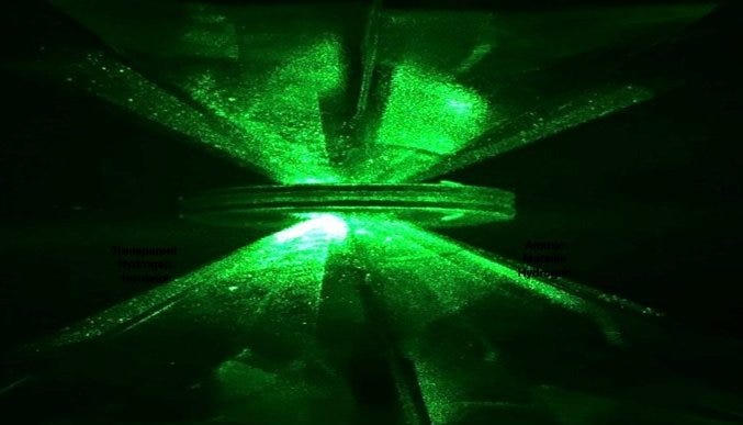 Diamonds put the squeeze on hydrogen. Credit: R. Dias, I.F. Silvera