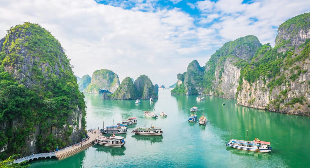 Crystal Symphony - Singapore to Hong Kong | Asia | Crystal Cruises Crystal Symphony - Singapore to Hong Kong | Asia | Crystal Cruises