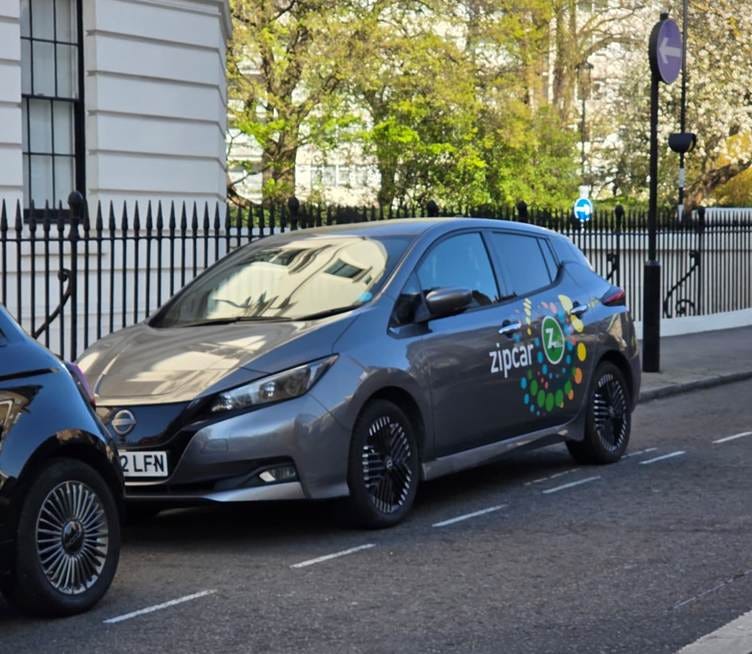 A car parked on the side of a road

AI-generated content may be incorrect.