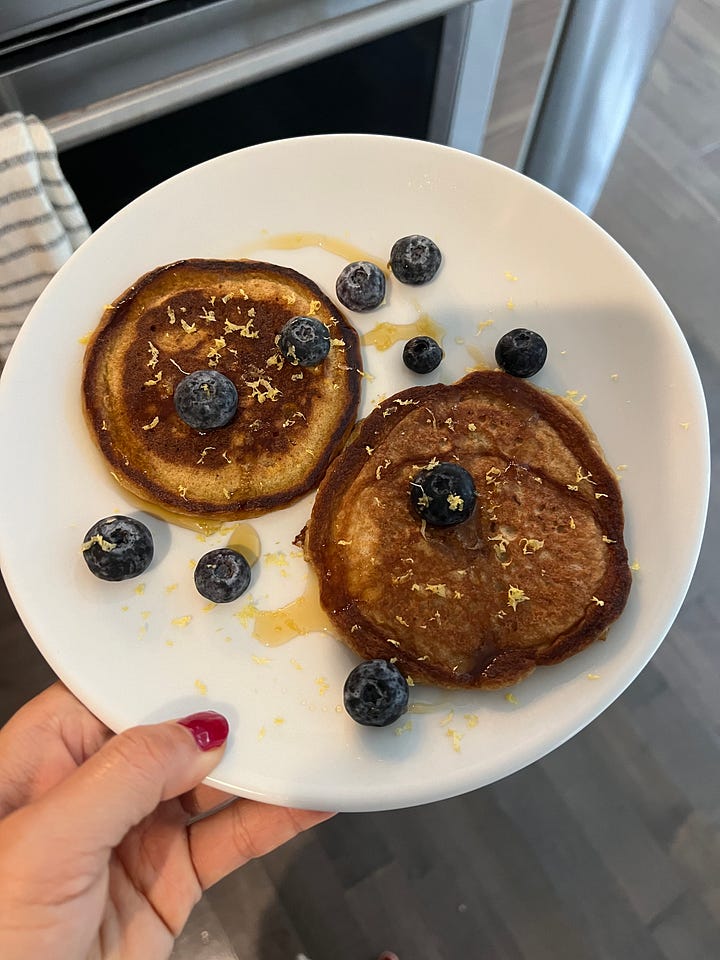 pancakes, smoothie