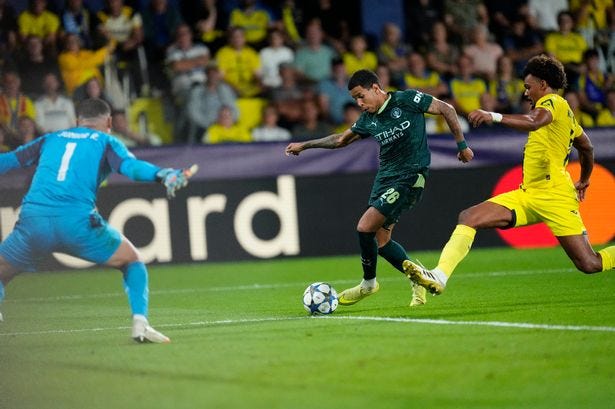 Man City contract decision that split opinion is beginning to make sense -  Manchester Evening News