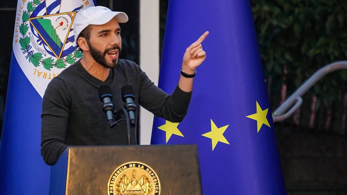 El Salvador pauses public Bitcoin buys under IMF deal but its stash keeps growing