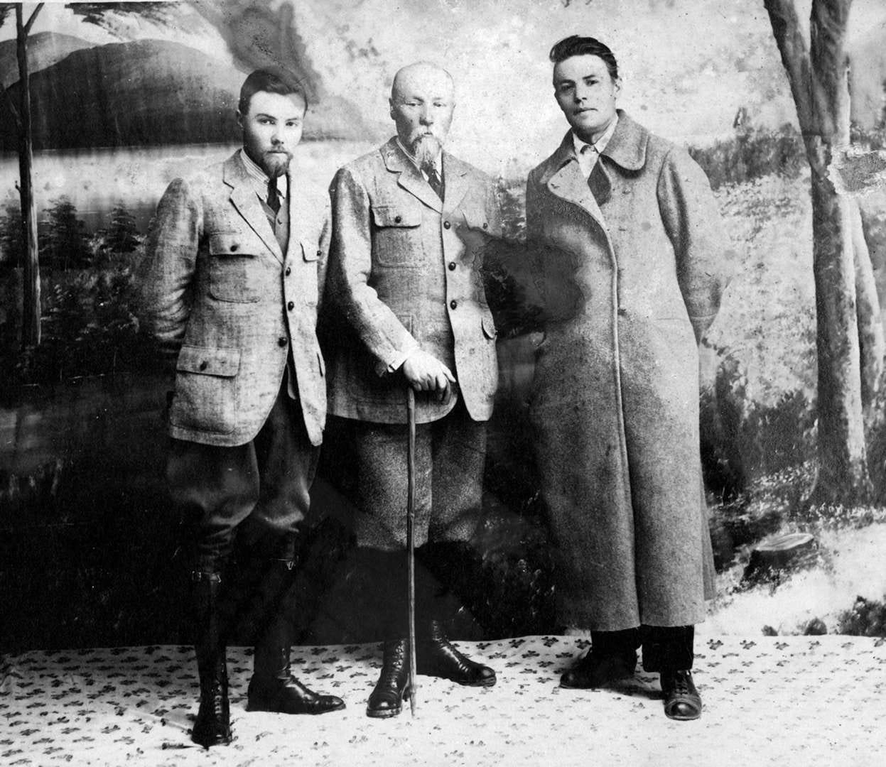 George Roerich, Nicholas Roerich, Aleksandr Bystrov. Turkestan chinois - mai 1926