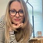 Rebecca R's avatar