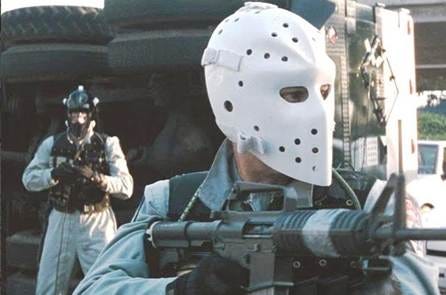 Heat 1995. Armored car robbery scene. - YouTube Heat 1995. Armored car robbery scene. - YouTube
