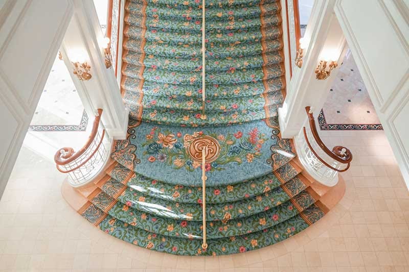 Weekly News Roundup - Grand Floridian updated staircase