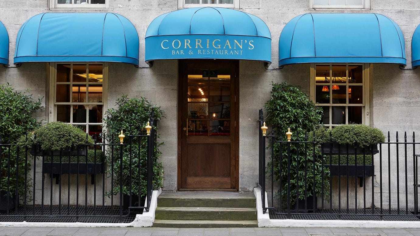 A front view of a restaurant

Description automatically generated