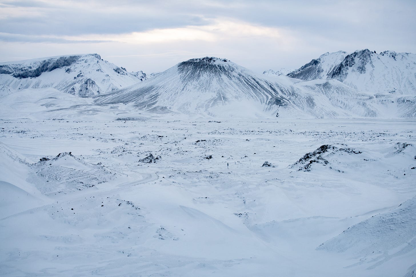 Iceland travel writing journal writer winter van travel journey LDV Convoy female traveller moss Thingvellir wind fear overcoming hot spring off road adventure