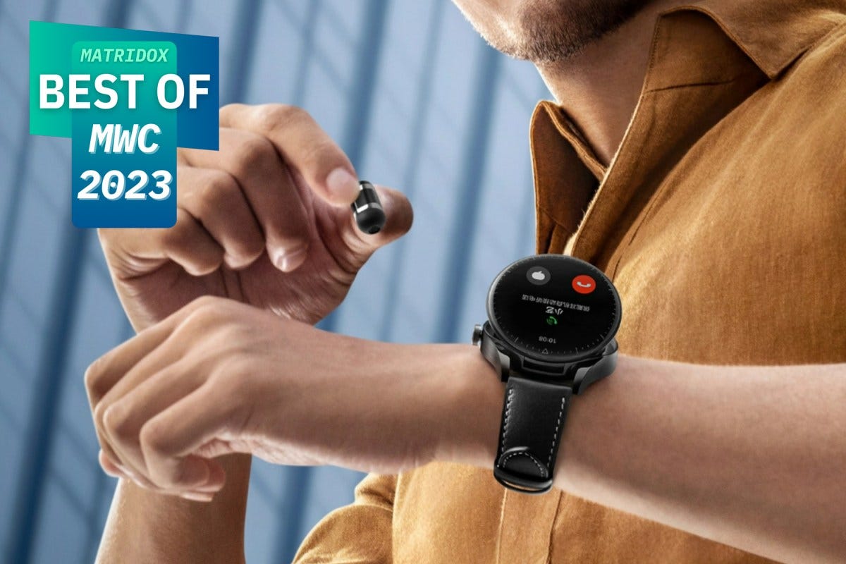 The Huawei Watch Buds with a Best of MWC 2023 award badge.