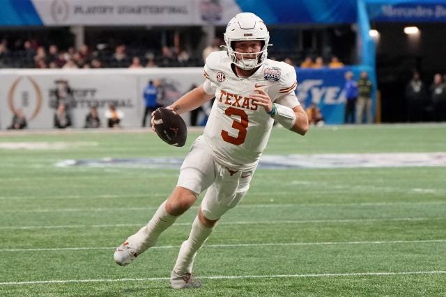 NFL Draft analyst urges Quinn Ewers to enter transfer portal - Yahoo Sports