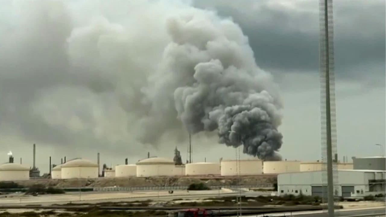 EEUU ataca un lanzacohetes iraní en el estrecho de Ormuz; en su primera acción militar en semanas | N+ Univision Mundo | Univision EEUU ataca un lanzacohetes iraní en el estrecho de Ormuz; en su primera acción militar en semanas | N+ Univision Mundo | Univision