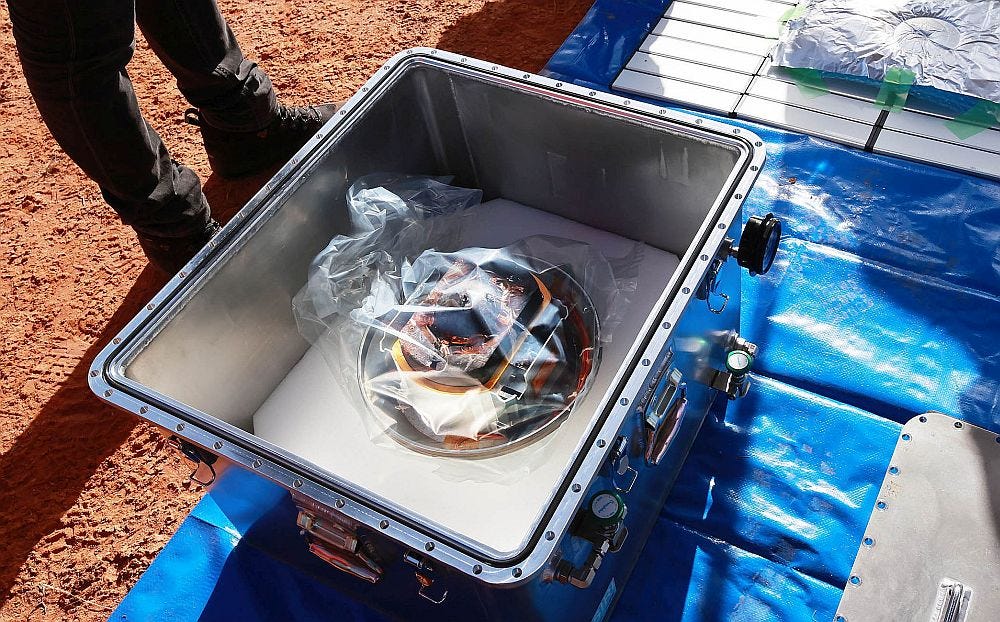 The asteroid sample from Ryugu, collected by Haybusa2