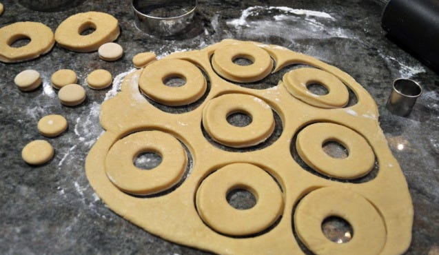 doughcountryforoldmen:
ā āWe waste time looking for the perfect lover, instead of creating the perfect love.ā
-Tom Robbins
ā
Donuts. doughcountryforoldmen:
ā āWe waste time looking for the perfect lover, instead of creating the perfect love.ā
-Tom Robbins
ā
Donuts.