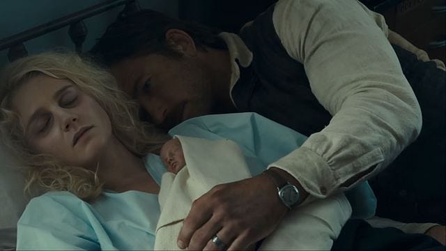 The 1923 finale raises new questions about the Dutton family tree after  Alex's dramatic early birth scene