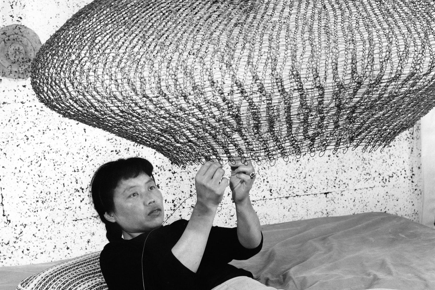 Becoming Reacquainted With Ruth Asawa, the Groundbreaking Artist Who  Integrated Her Work and Her Life | Vogue