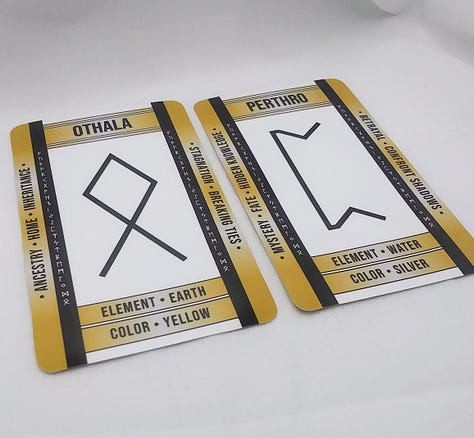 Gold Rune Cards by Wayuką́