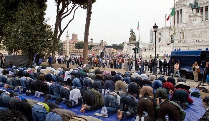 Controversial Italian Parliament Bill to Intensify Security Surveillance on Religious Minorities and Mosques