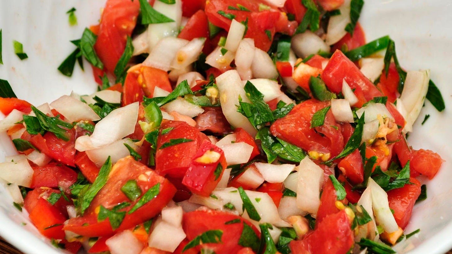 Pico de gallo. Image: jeffreyw via Wikimedia Commons Pico de gallo. Image: jeffreyw via Wikimedia Commons