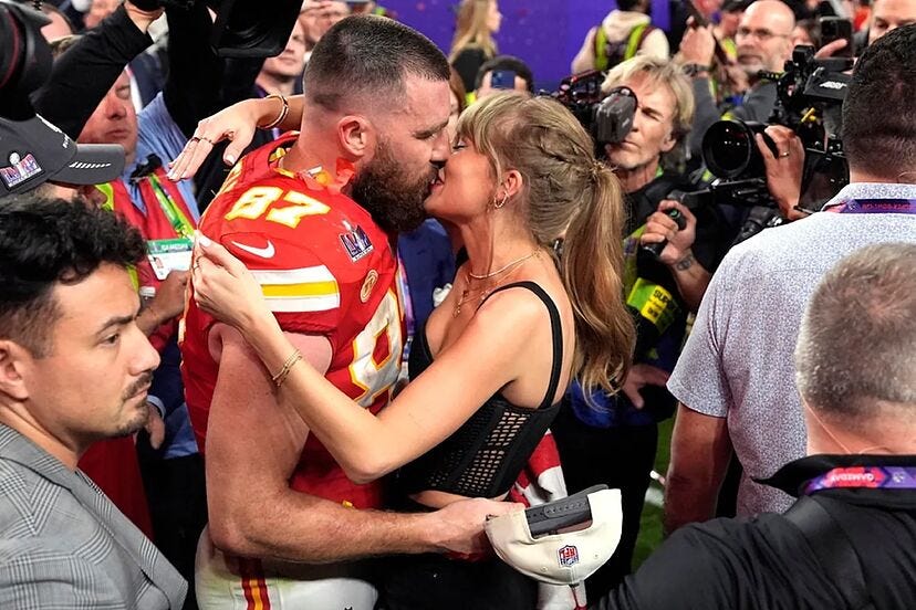 Travis Kelce's rushed journey from teammate's wedding to Taylor Swift's  latest Dublin show | Marca Travis Kelce's rushed journey from teammate's wedding to Taylor Swift's  latest Dublin show | Marca