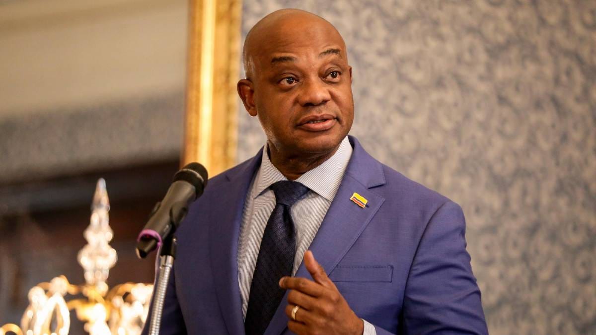 Colombia no reconoce el resultado de las elecciones en Venezuela”: la  ambigua postura de Murillo