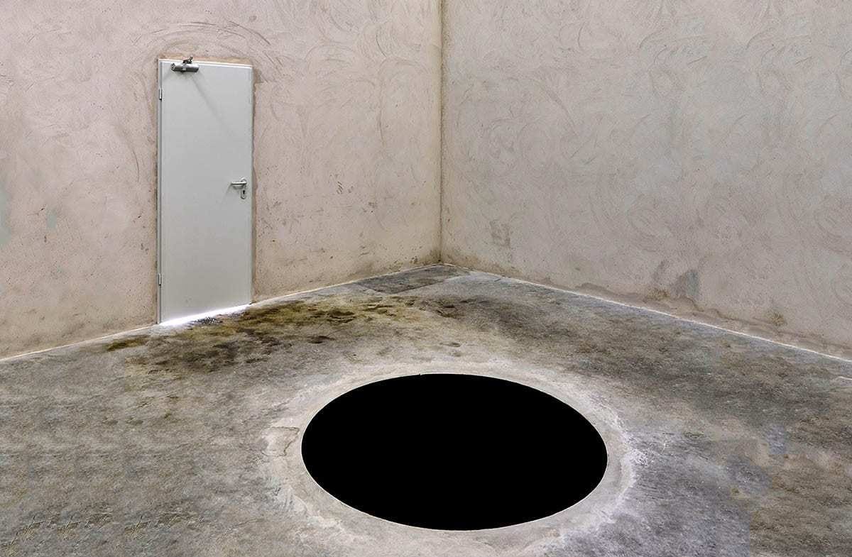 vantablack descent into limbo anish kapoor