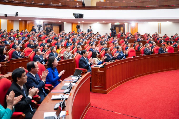 Đại biểu dự phiên bế mạc hội nghị Trung ương 2 khóa 14, chiều 25/3. Ảnh: Phạm Thắng Đại biểu dự phiên bế mạc hội nghị Trung ương 2 khóa 14, chiều 25/3. Ảnh: Phạm Thắng