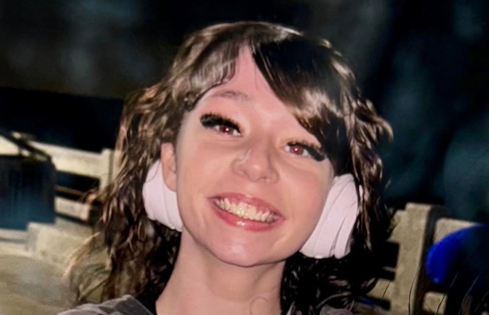 Search Underway for Missing Endangered 14-Year-Old Girl in Bradenton