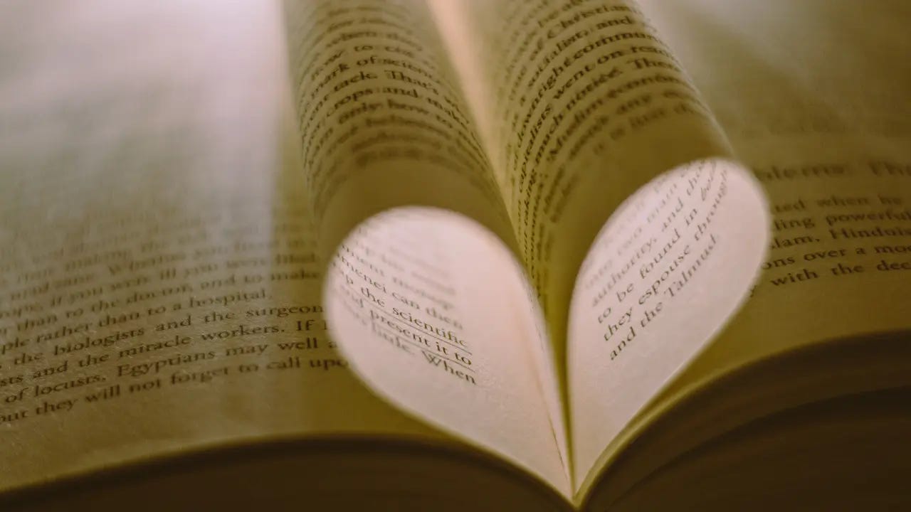 Romantasy vs A Fantasy with Romance