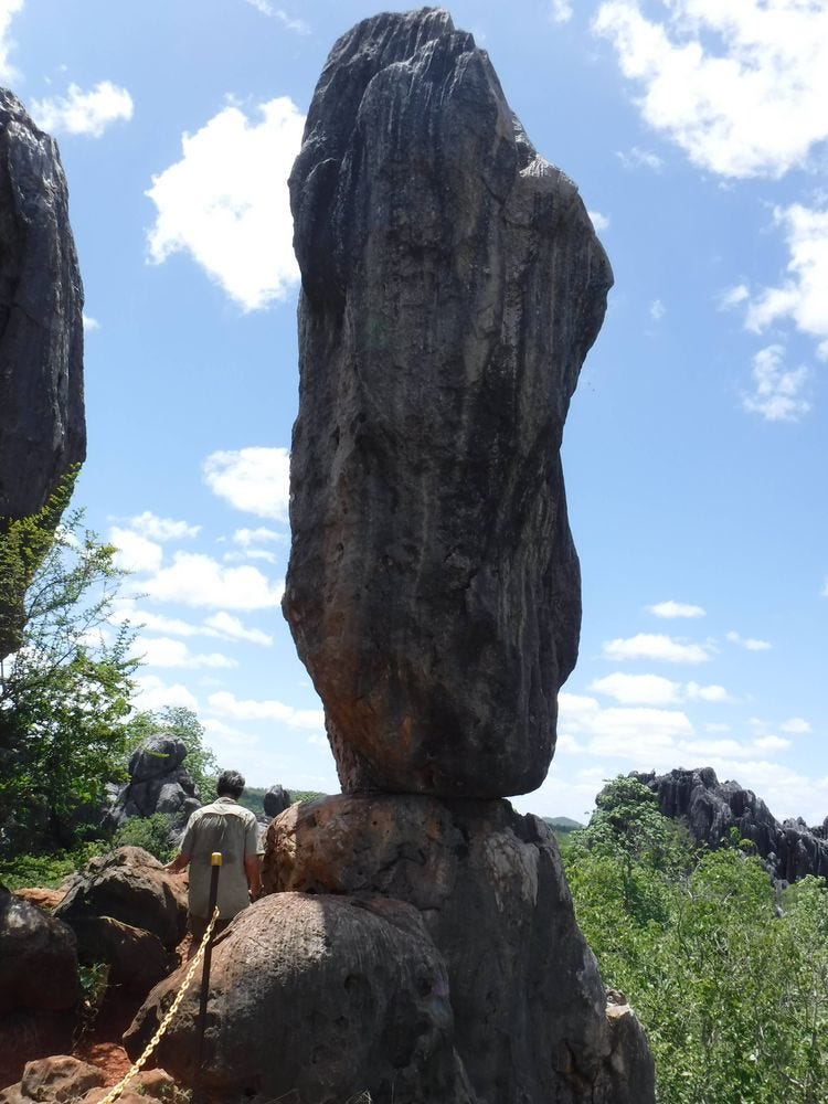 Boulder at Balancing Rock on Cairns Outback Tour