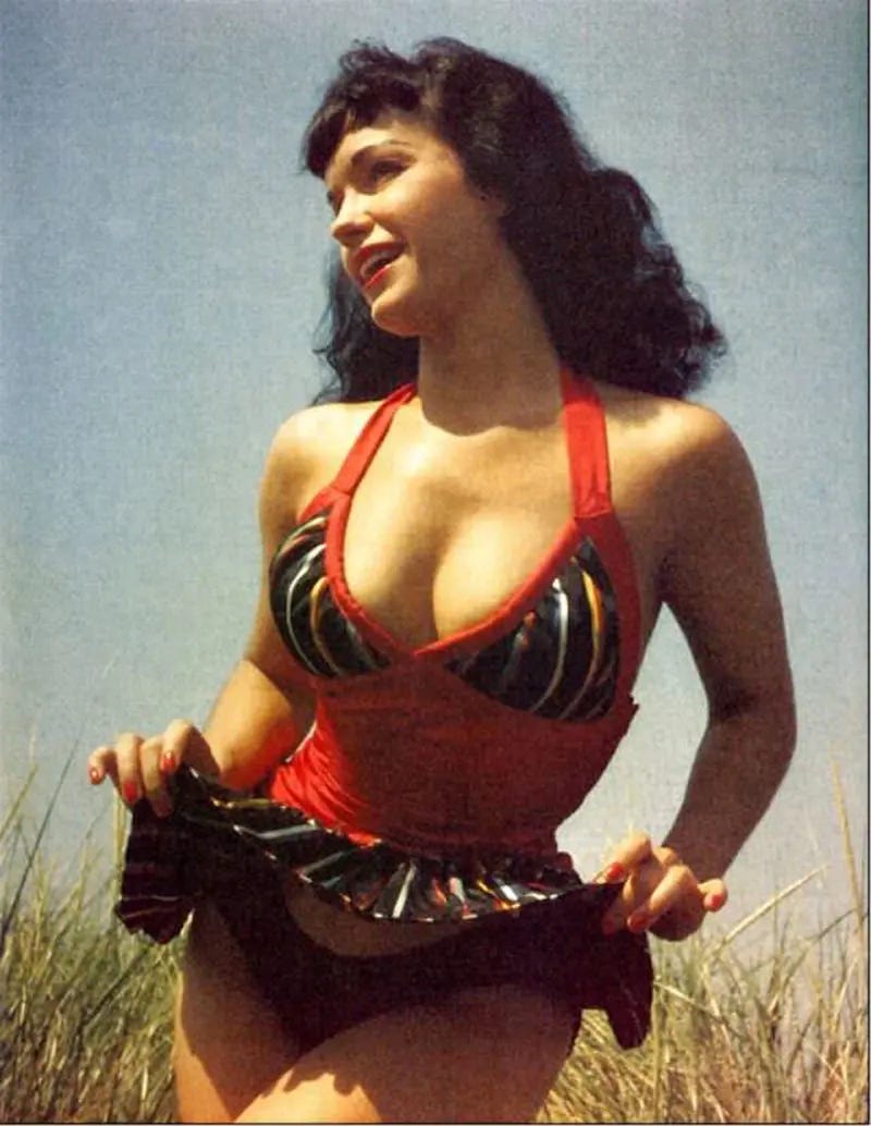 Bettie Page: Vintage photos of the "Queen of Pinups", 1950s - Rare ...