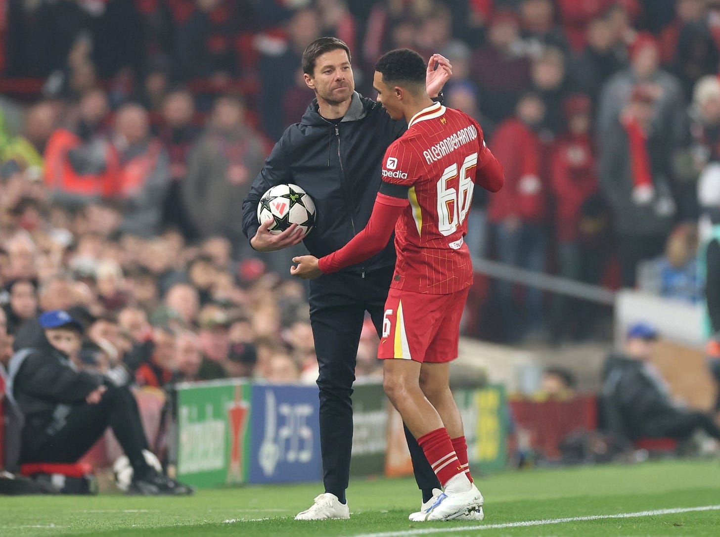 Q on X: "Xabi Alonso & Trent Alexander-Arnold #UCL https://t.co/pMHi9B3Xro"  / X