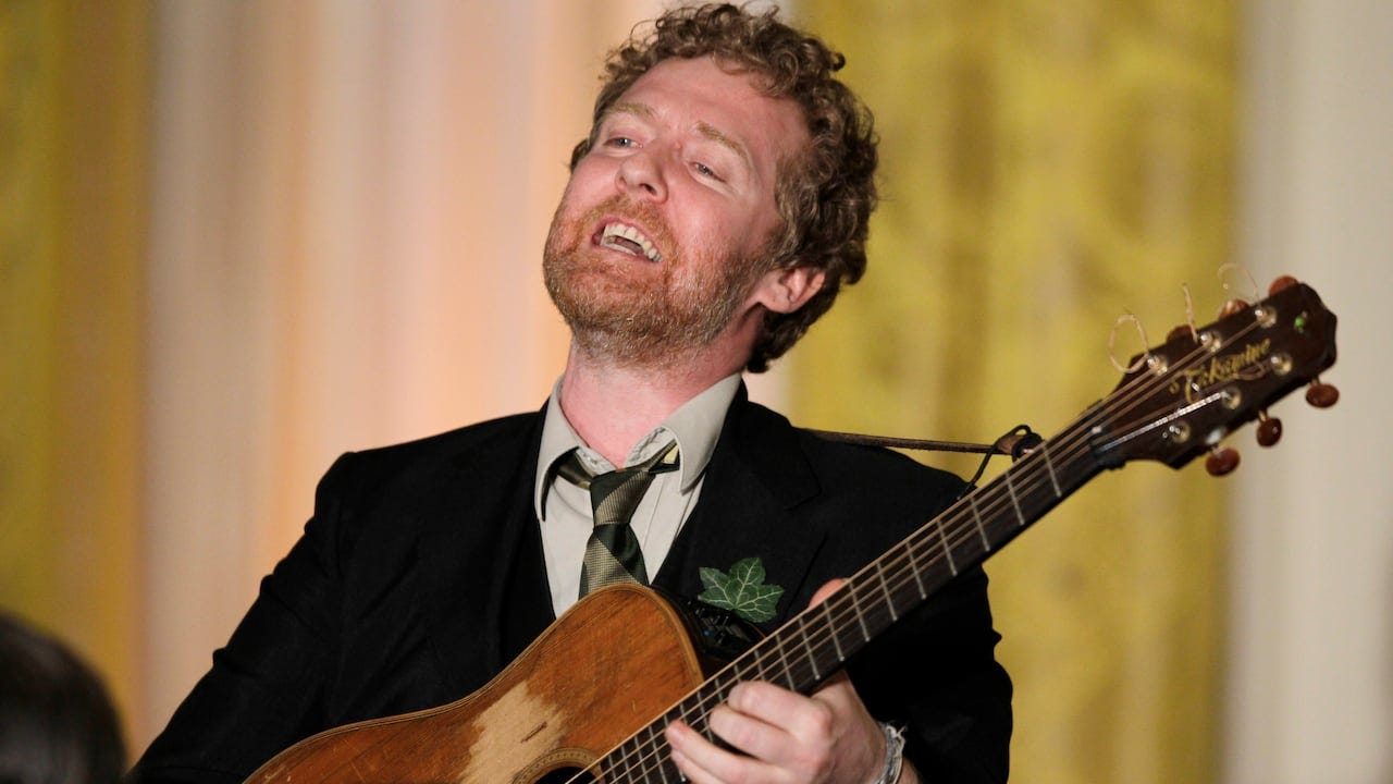 Glen Hansard, Irish singer-songwriter who won an Academy Award, dies in  motorcycle crash | CBC News