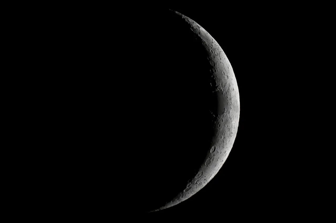 Moon waxing crescent