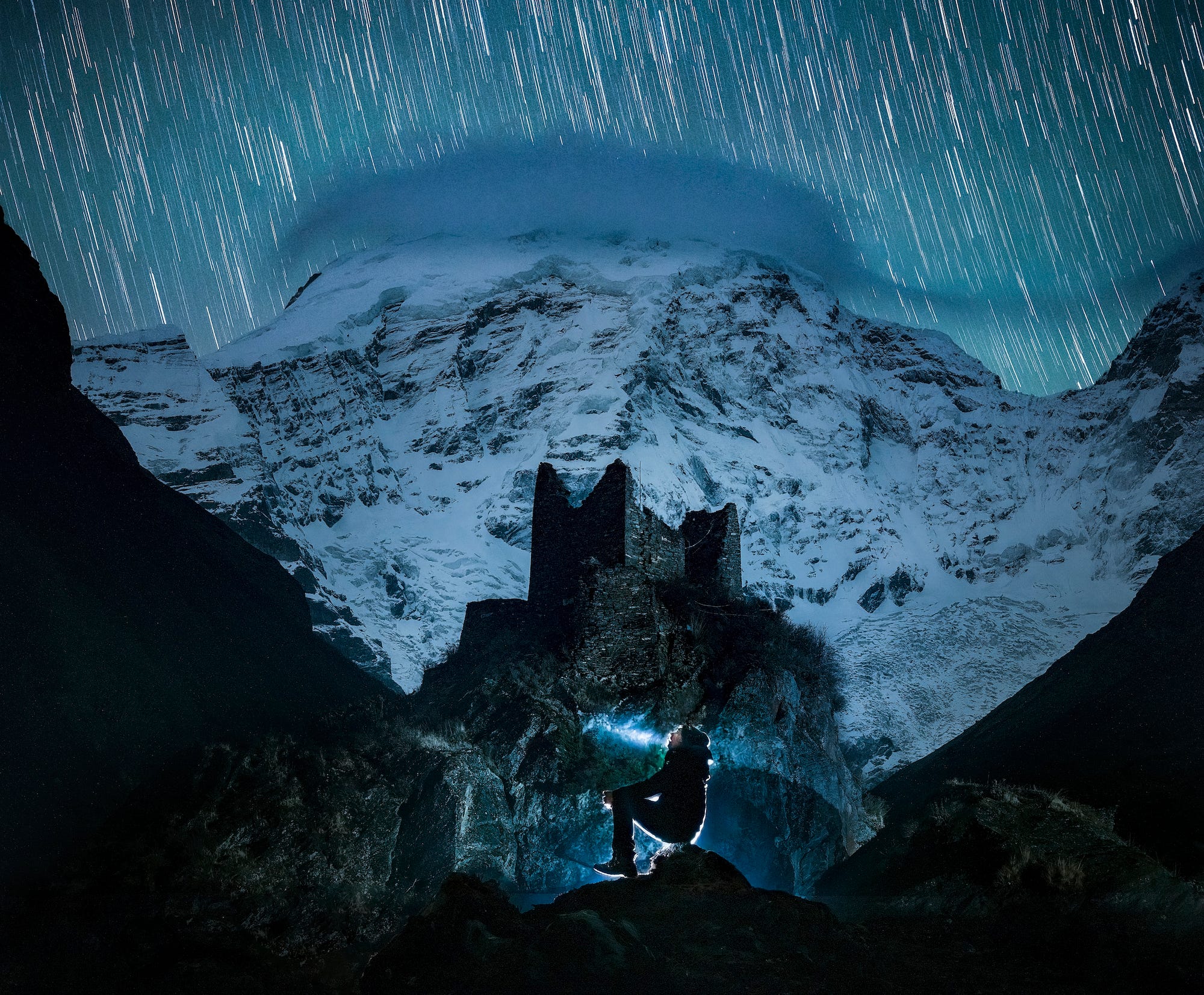 Standing out with a signature style 💫, image size:2000x1654