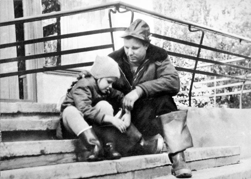 Yuri Gagarin: Everyday photos of the First Man in Space, 1960s - Rare Historical Photos Yuri Gagarin: Everyday photos of the First Man in Space, 1960s - Rare Historical Photos