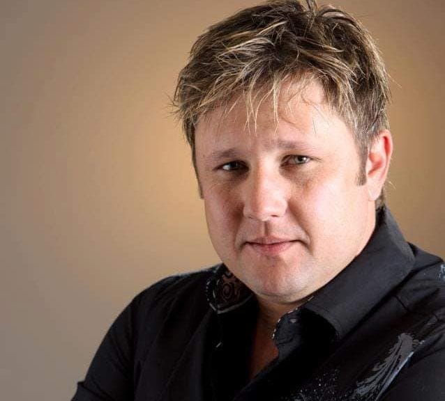 Radio presenter, singer dies Radio presenter, singer dies