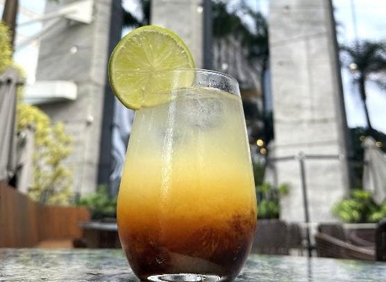 Drink Caju Amigo, servido no Aniversário de São Paulo, no Restaurante Armazem Morumbi