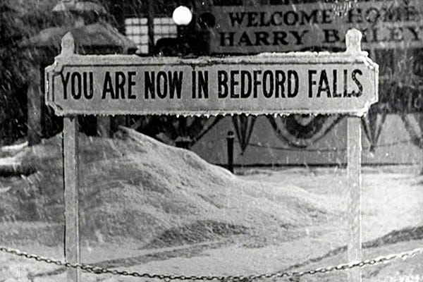 snow on screen It's a Wonderful Life | rmrk*st | Remarkist Magazine snow on screen It's a Wonderful Life | rmrk*st | Remarkist Magazine