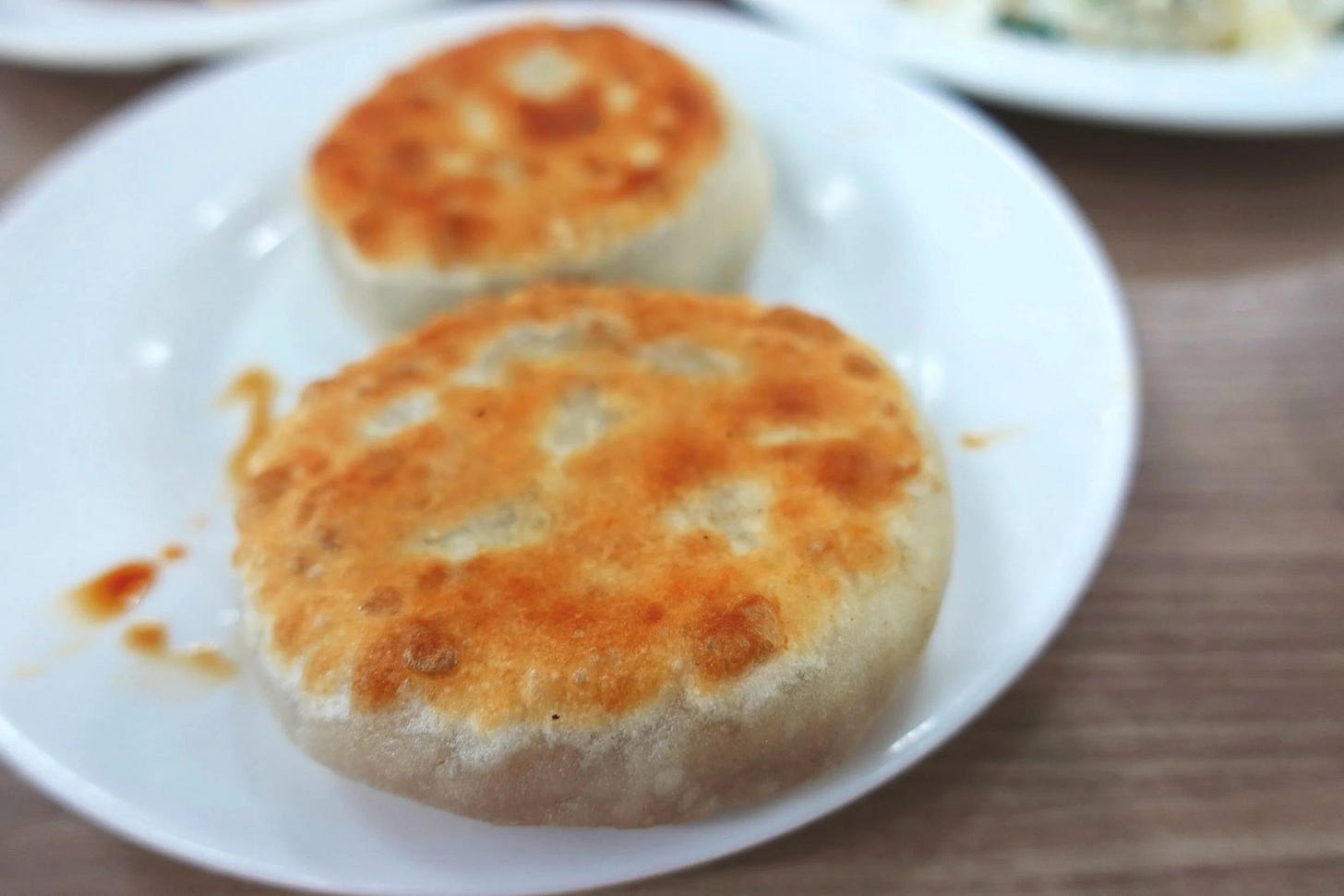 Pan-fried Beef Buns at Islam Food, Kowloon City, Hong Kong Pan-fried Beef Buns at Islam Food, Kowloon City, Hong Kong