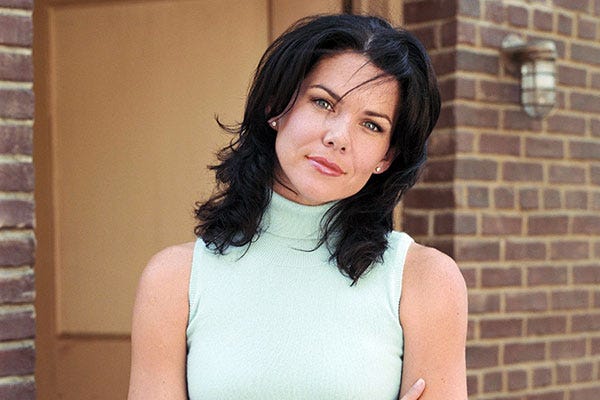 Lorelai Gilmore Lauren Graham  | rmrk*st | Remarkist Magazine