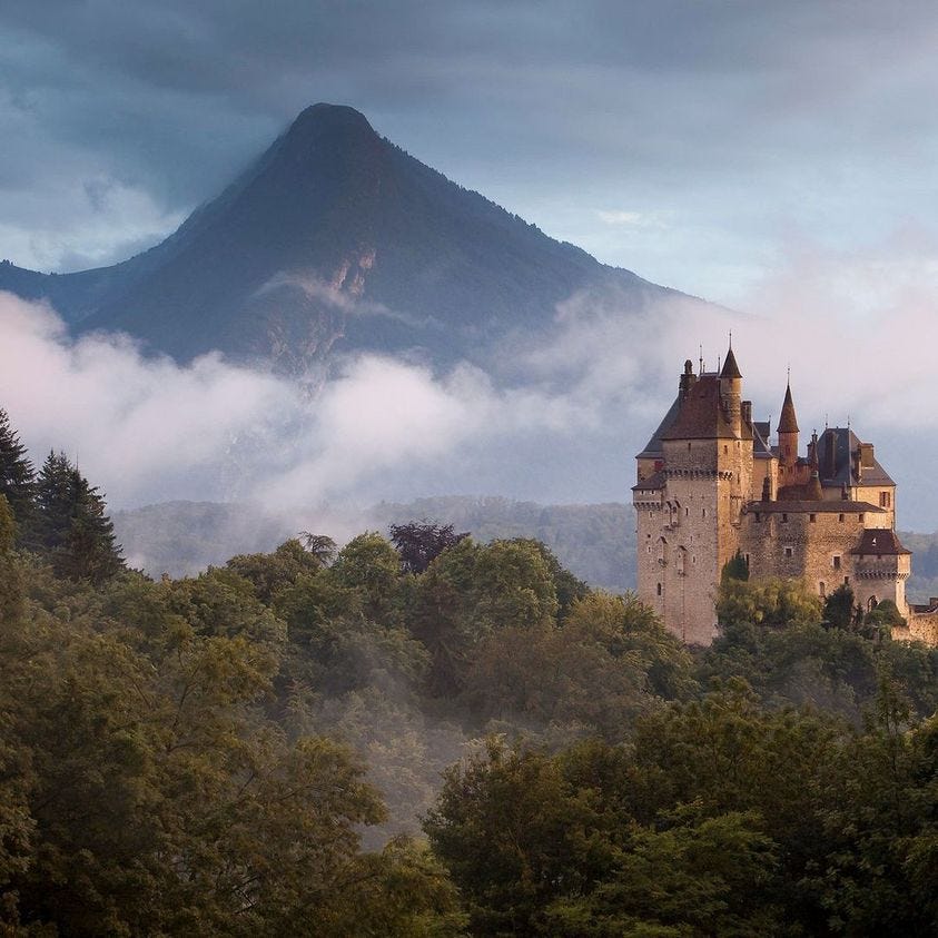 May be an image of Eltz Castle and Bran Castle