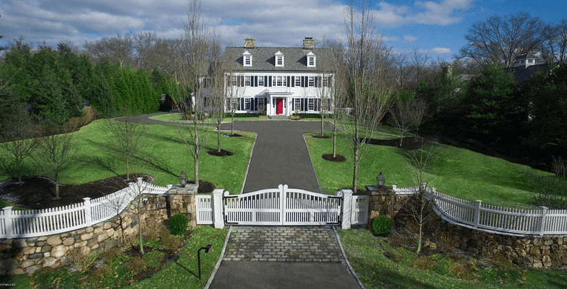 Gated Colonial Style Home In Greenwich, Connecticut - Homes of the Rich Gated Colonial Style Home In Greenwich, Connecticut - Homes of the Rich