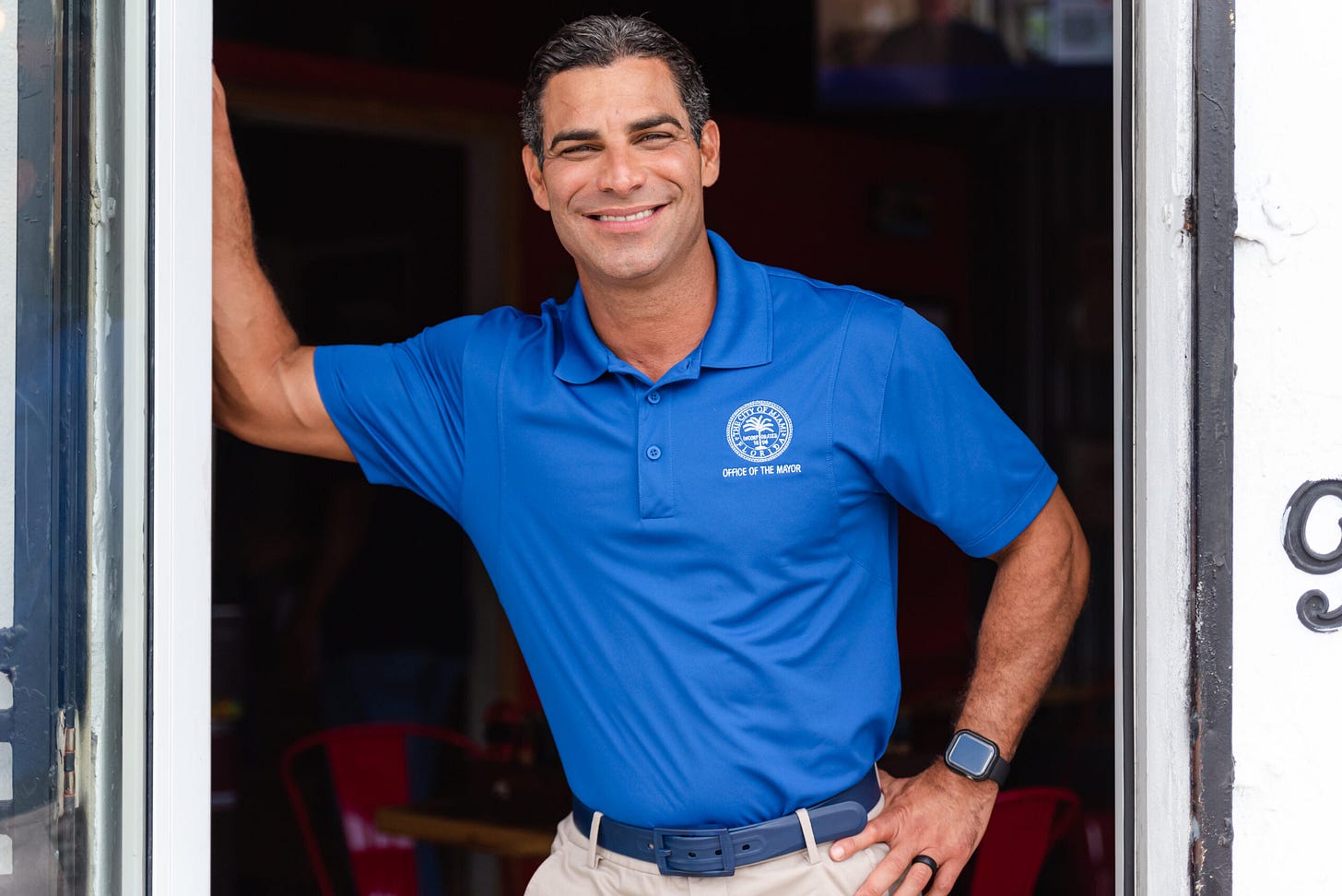 Miami Mayor Francis Suarez 'runs away from his problems,' opponent Max  Martinez says