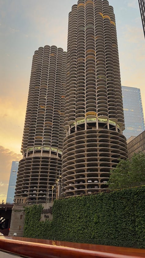 Chicago River/Lake Cruises