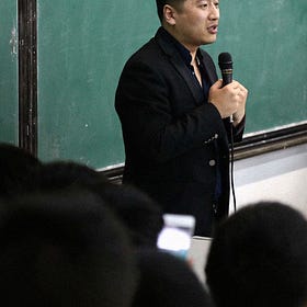 一个“不要有理想”主义者的意外死亡