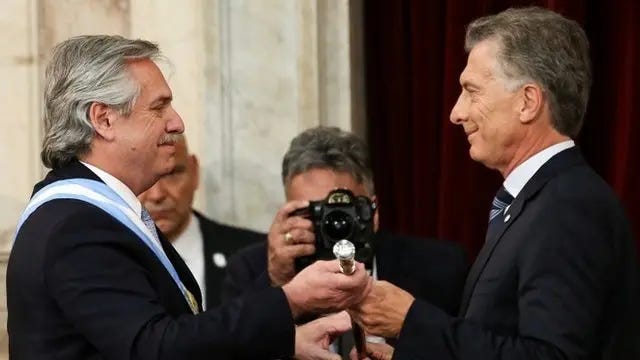 Asunción de Alberto Fernández: por qué es histórica la transición entre  Mauricio Macri y el nuevo presidente de Argentina - BBC News Mundo