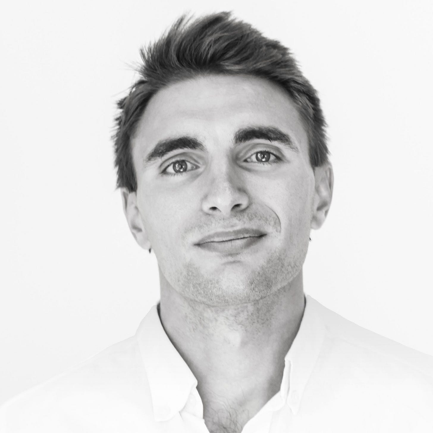 Bartosz Jakubowski – Medium