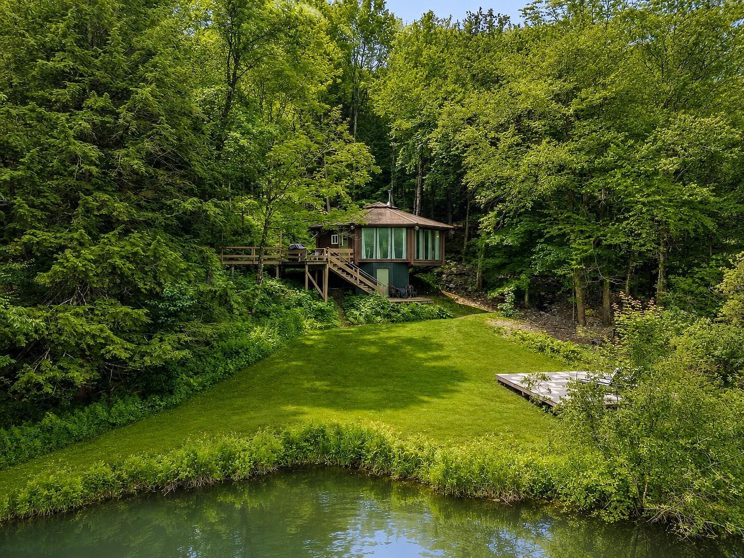 Mad River Valley Ski Cabin property listing