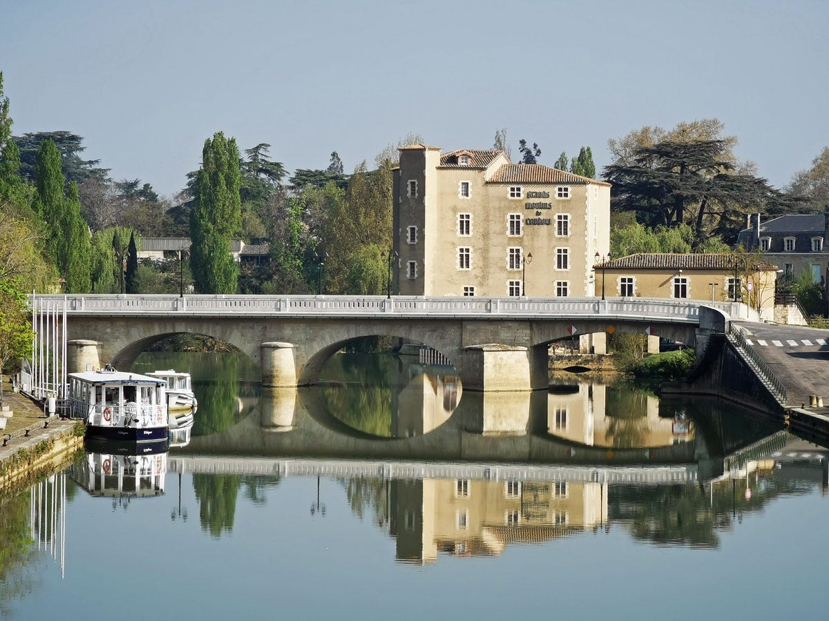 A view of the Petite Baïse.