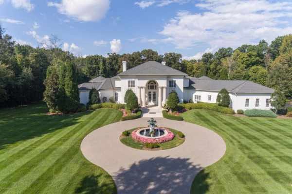 Photo of 11303 Yandell Dr